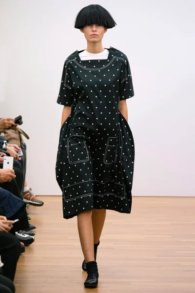 Look 29